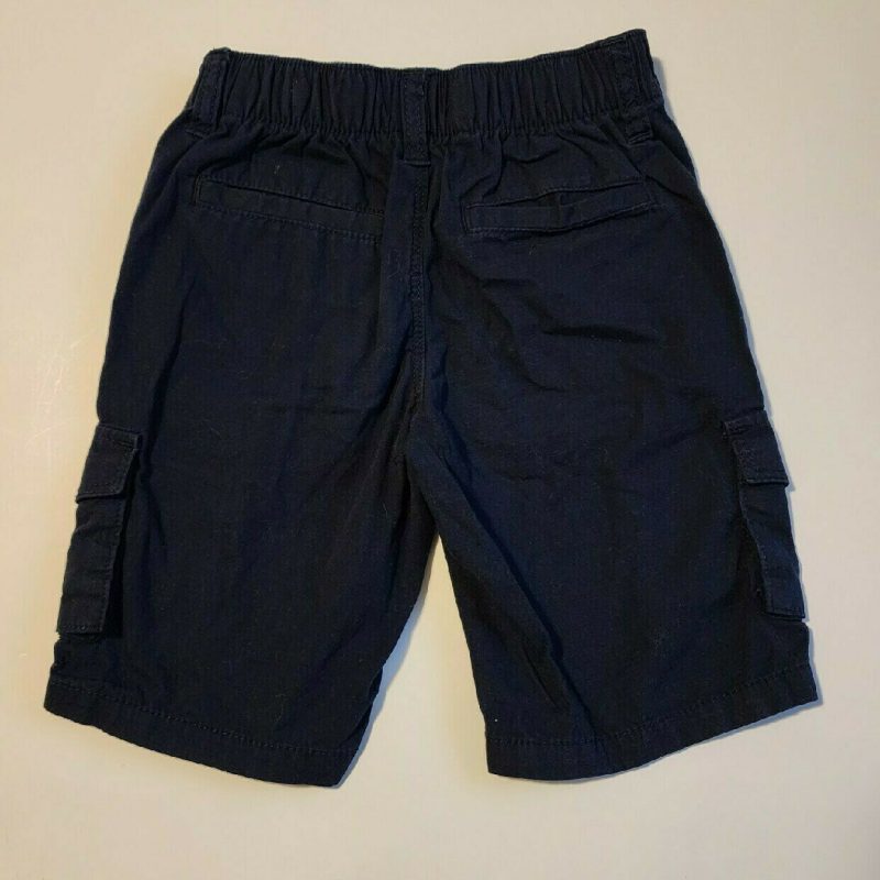 Old navy cargo shorts involves considering various factors such as fit, style, fabric, functionality, and personal preferences.