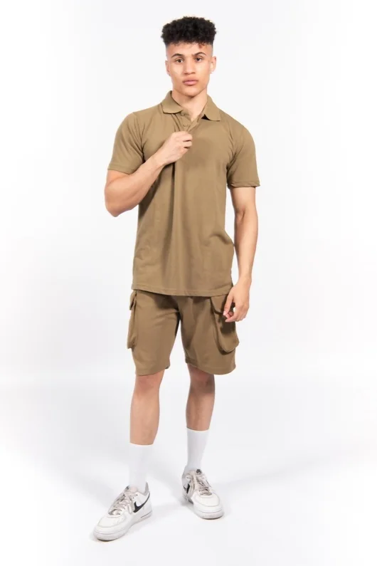 Cargo shorts outfit