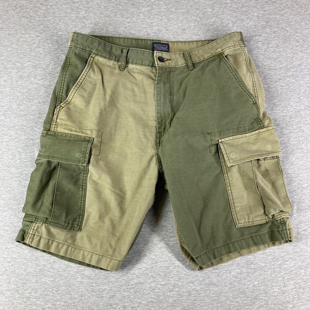 Levis cargo shorts