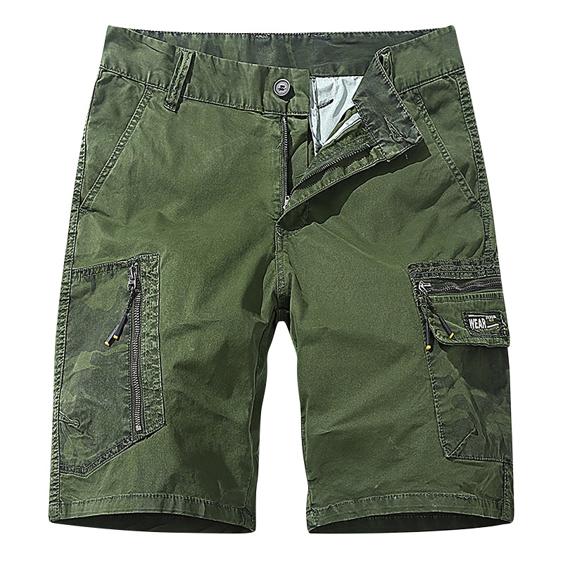 cargo shorts in style 2023